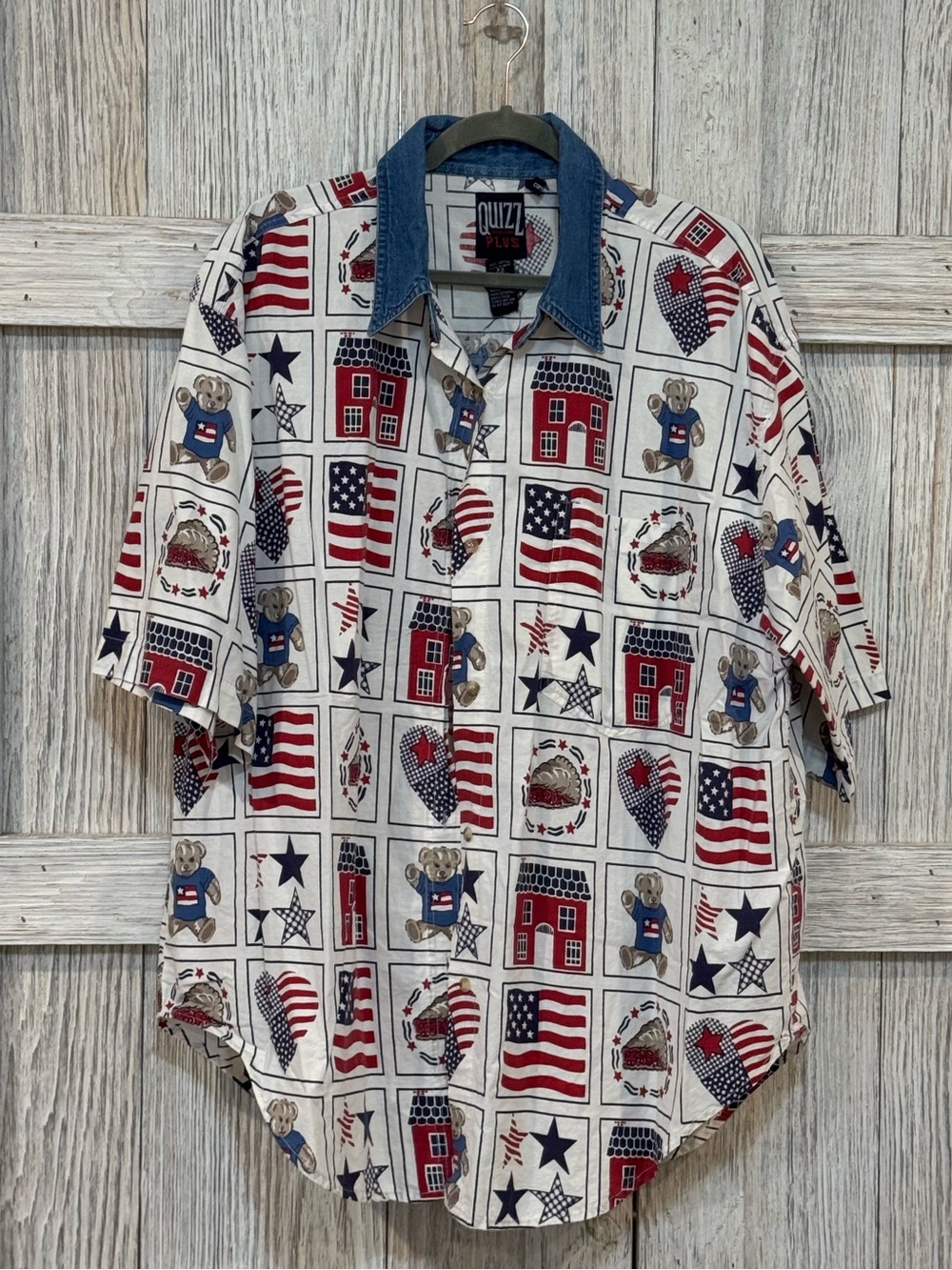 QUIZZ New York Plus Button-Up Shirt with Patriotic Print & Denim Collar Sz 22